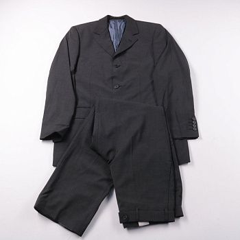 костюм не указано